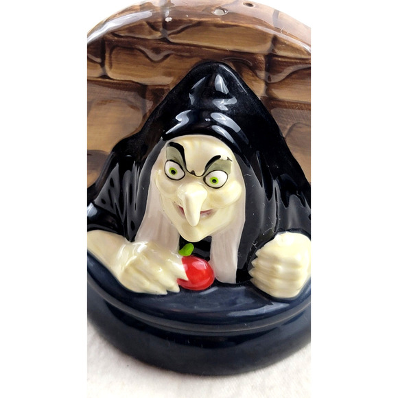 Disney Parks Snow White Wicked Queen Hag Witch Salt & Pepper Shaker Set - Picture 7 of 16